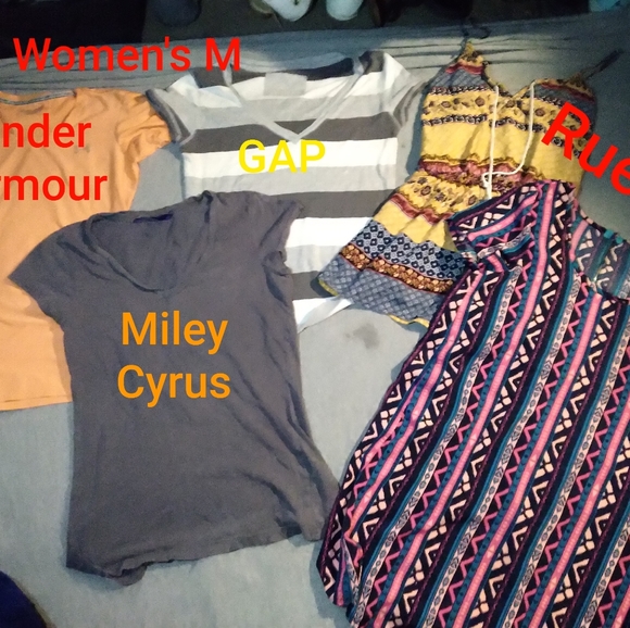 Coach and Jessica Simpson purse and clothes - Picture 2 of 7